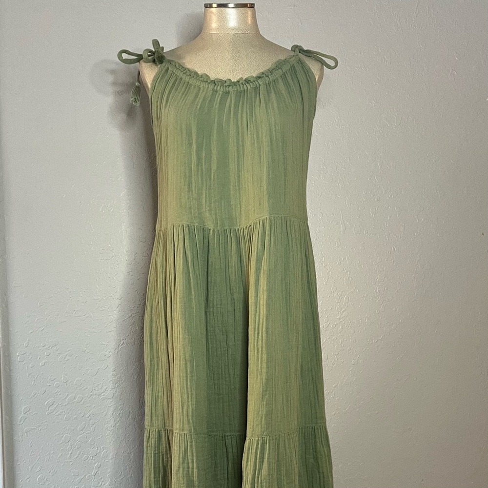 Green Square Neckline Long Dress💚🤍💚🤍